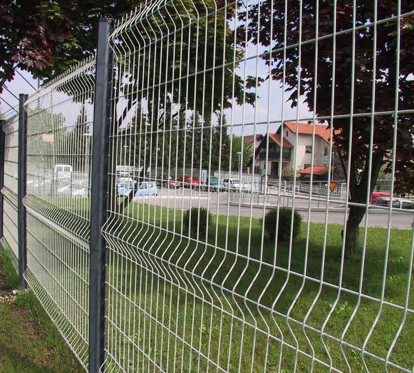 护栏网的安装方法和步骤
